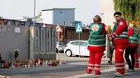 Lokasi penembakan di sebuah sekolah di Graz langsung disterilkan oleh aparat keamanan untuk kepentingan investigasi dan penanganan korban. REUTERS/Borut Zivulovic