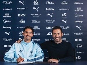 Tijjani Reijnders, Rekrutan Anyar Manchester City Berdarah Indonesia