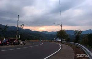 Kenalin Ini Wisata Bukit Clongop, Kintamani Van Java