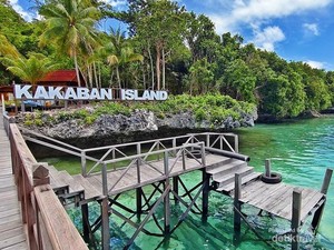 Selamat Datang di Wajah Baru Danau Kakaban yang Makin Cantik