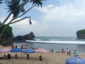 Namanya Berbau Korea tapi Lokasinya di Gunungkidul, Inilah Pantai Jungwok