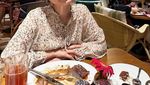 10 Momen Casen, Istri Marshel Widianto Saat Makan Steak dan Gelato
