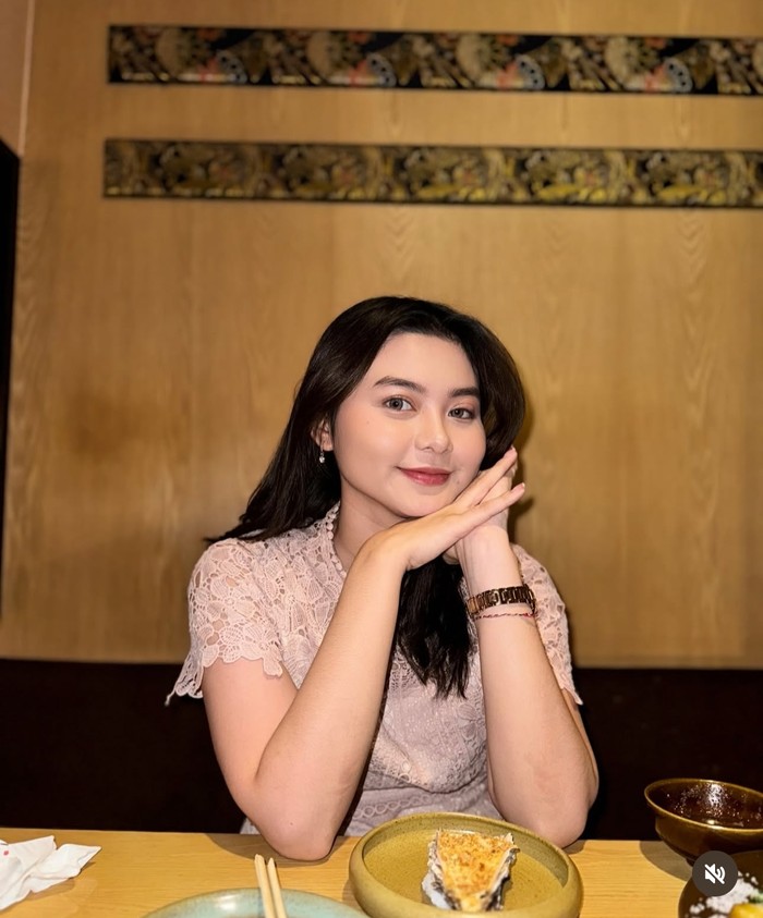 10 Momen Casen, Istri Marshel Widianto Saat Makan Steak dan Gelato