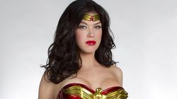 Evolusi Liar Wonder Woman hingga Bayang-bayang Kegagalan