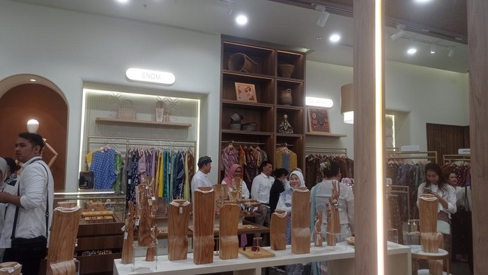 Cabang Baru Sarinah di Jakarta Premium Outlets Cabang Baru Sarinah di Jakarta Premium Outlets