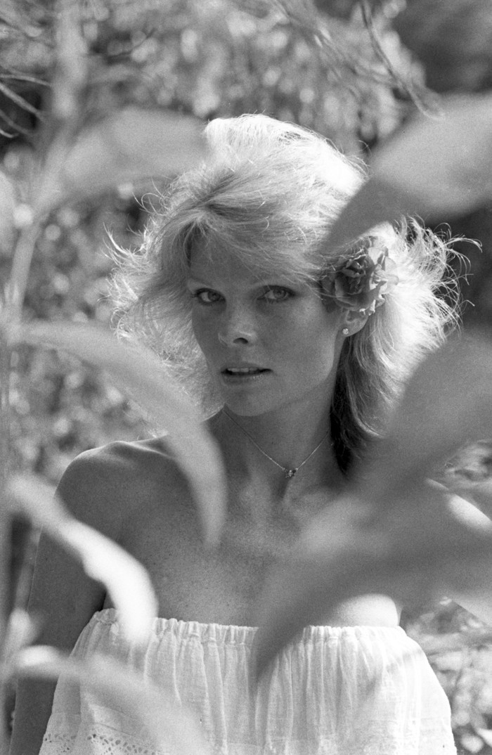Portrait de l'actrice américaine Cathy Lee Crosby lors du Festival de Cannes le 21 mai 1979 (Photo by Gilbert TOURTE/Gamma-Rapho via Getty Images)