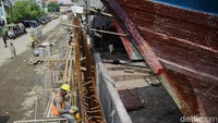 Pemerintah berharap tanggul baru ini mampu memperkuat sistem pertahanan pantai dan meminimalkan dampak sosial ekonomi akibat banjir rob.