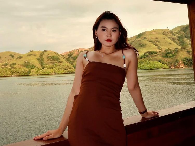 Cesen Beri Penjelasan soal Gak Posting Foto Bareng Marshel Widianto
