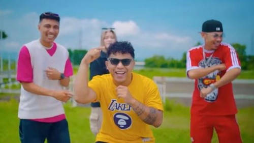 Cuplikan MV Lagu Tabola Bale
