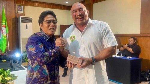 Wagub Bali I Nyoman Giri Prasta saat menghadiri acara pelantikan Pertina Bali di Sanur, Denpasar, Rabu (11/6/2025).