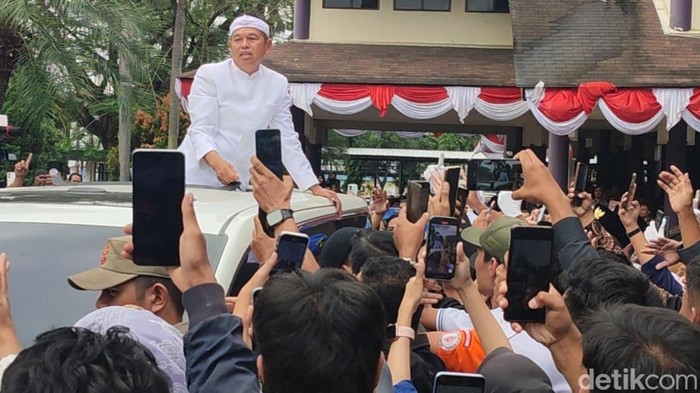 Gubernur Jabar Dedi Mulyadi saat hadiri Paripurna Hari Jadi ke-383 Kabupaten Ciamis.