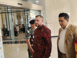 Ibrahim Arief Stafsus Nadiem Diperiksa Kejagung di Kasus Pengadaan Laptop