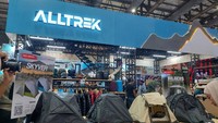 Kamu yang suka kegiatan kemping bisa menikmati promo tenda dari brand Alltrex. Mereka menawarkan diskon mulai 15-77% lho. Teruntuk harga tendanya mulai Rp 1 jutaan saja. Brand Dhaulagiri juga punya ragam paket bundling tenda dengan diskon ratusan ribu nih.