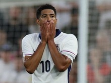 Bellingham ke Fans Inggris: Cintai Kami Apa Adanya