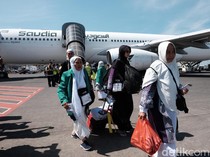Sejumlah Jemaah Haji Debarkasi Surabaya Masih Tertinggal di Arab Saudi