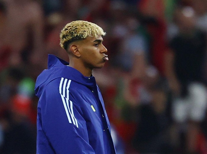 Soccer Football - Nations League - Final - Portugal v Spain - Allianz Arena, Munich, Germany - June 8, 2025 Spains Lamine Yamal looks dejected after the match REUTERS/Kai Pfaffenbach