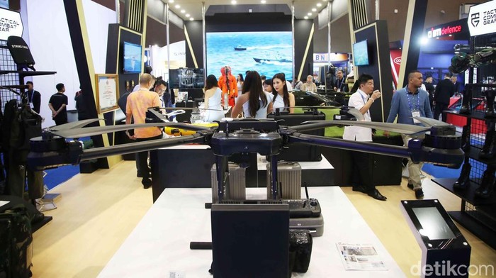 Pesawat nirawak dari berbagai negara tampil di Indo Defence 2025. Teknologi ini jadi sorotan utama karena perannya dalam operasi modern.