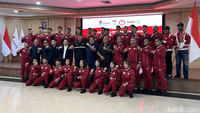 Menpora Dito Ariotedjo resmi melepas Timnas Indonesia MMA untuk tampil di dua ajang internasional yaitu Kejuaraan Dunia dan Kejuaraan Asia Remaja 2025.
