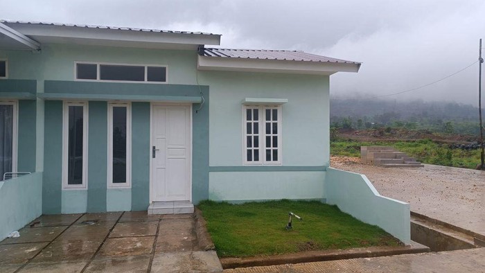 Penampakan Rumah Alam Indah Land