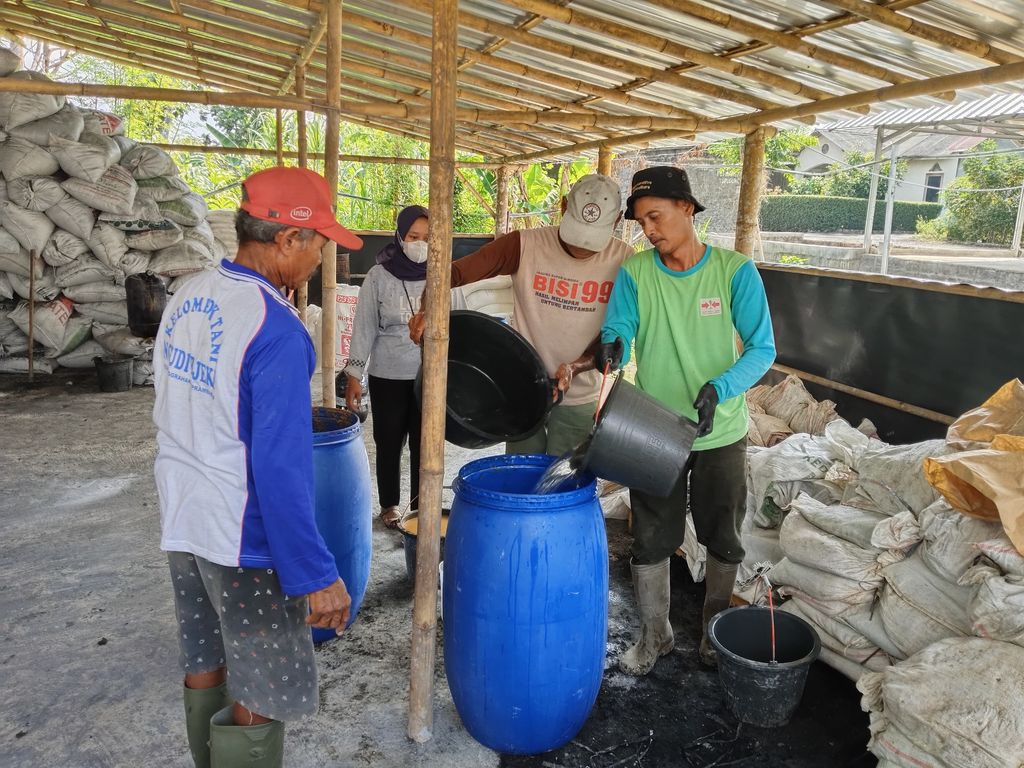  Pertanian Regeneratif PT Sarihusada Generasi Mahardika