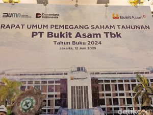 Nasib Buruk Hantam Batu Bara, Yakin Mau Beli PTBA?