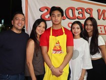 Kegigihan Anak Nola B3 Jual Sate di Pinggir Jalan Tanpa Modal Orang Tua