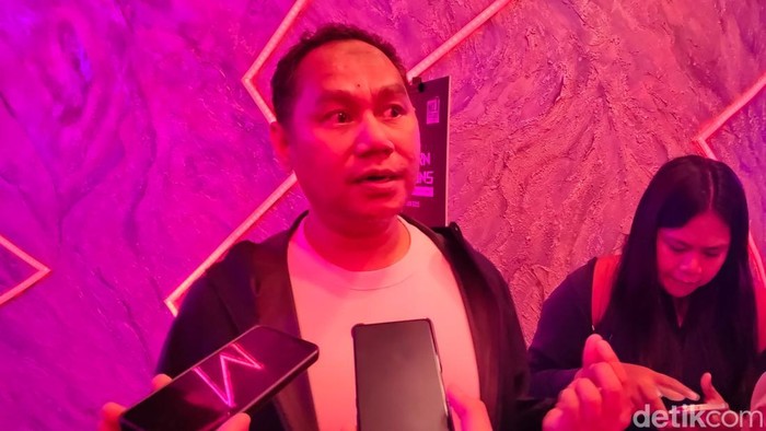 Microsoft telah resmi mengumumkan kehadiran handheld gaming pertamanya, ROG Xbox Ally, secara global. Katanya konsol genggam ini dipastikan hadir di Indonesia, tapi belum jelas tanggal peluncurannya.