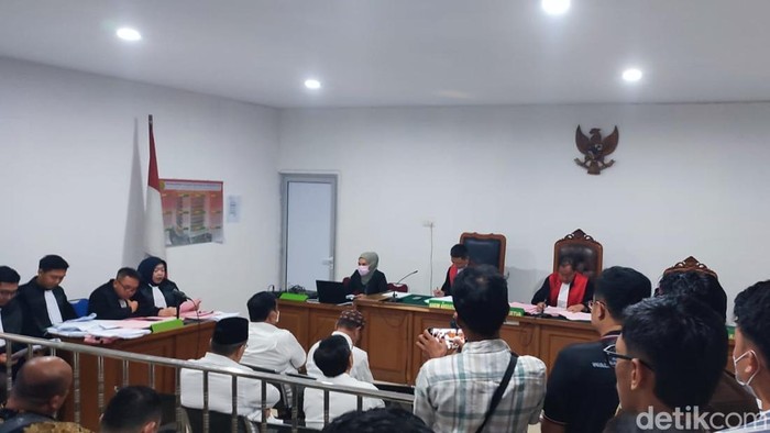 Sidang Dakwaan Mantan Gubernur Bengkulu dan mantan Bupati Mura, Ridwan Mukti