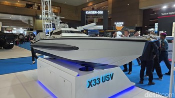 Indonesia juga tidak mau kalah dong. PT Lundin Industry Invest dari Banyuwangi memamerkan produk terbaru kapal cepat rudal X33 KSR. Foto: Fitraya Ramadhanny/detikINET