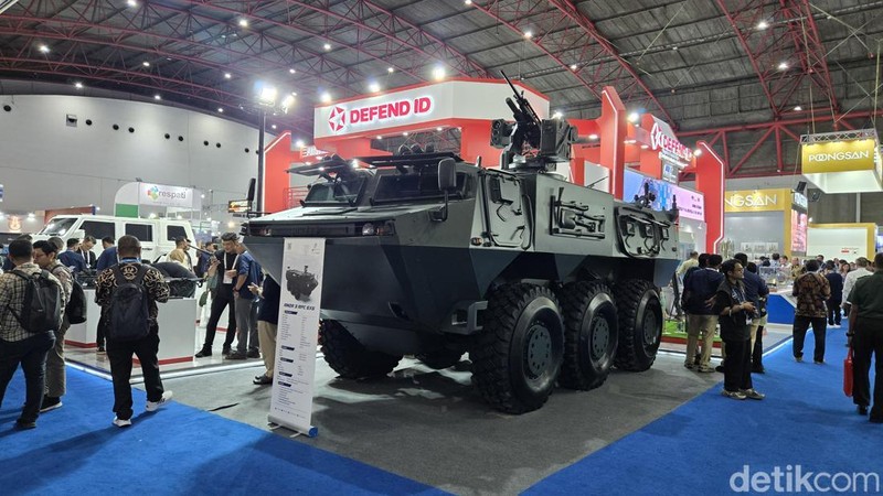 Teknologi Perang di Indo Defence Forum 2025
