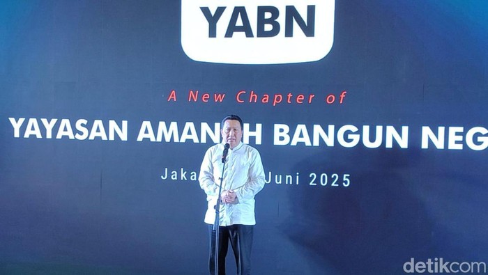 Pengusaha nasional sekaligus Wakil Presiden Komisaris PT Alamtri Resources Indonesia Tbk (ADRO) Garibaldi Boy Thohir meluncurkan identitas baru pada yayasan milik Adaro Group. Perubahan terjadi pada logo dan nama pada yayasan tersebut.
