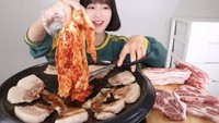 Tzuyang menjalani proses gastroskopi dan kolonoskopi. Dokternya mengungkap, kapasitas perut Tzuyang 30-40% lebih besar dari orang biasa, seperti dikutip dari Oddity Central (11/6). Foto: Instagram tzuyang70