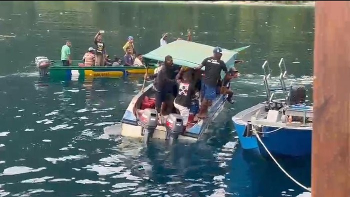 Viral warga mengusir wisatawan asing di Pulau Wayag, Raja Ampat.