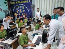 Surabaya Sudah Terapkan Sekolah Tanpa PR-Masuk Pagi Sejak 2022