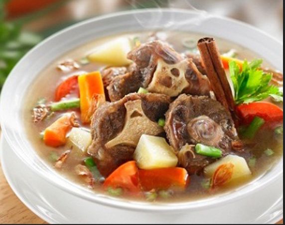 7 Sop Buntut Enak dan Legendaris di Jakarta Buat Hangatkan Badan