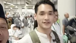 Momen Haji Afgan Ujian Dadakan dan Diminta Nyanyi di Bus Jemaah