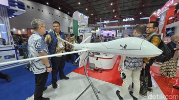 Yang ini adalah drone tempur Elang Hitam buatan PT Dirgantara Indonesia. Foto: Fitraya Ramadhanny/detikINET