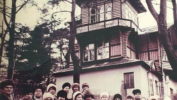 Pemilik Rumah Ingin Difoto Foto: Boredpanda