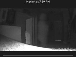 Seram! Deretan Foto Penampakan Hantu Tertangkap Kamera