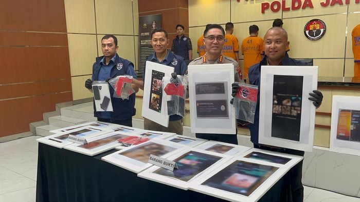Polda Jatim ungkap kasus Grup Facebook Gay Tuban Lamongan Bojonegoro