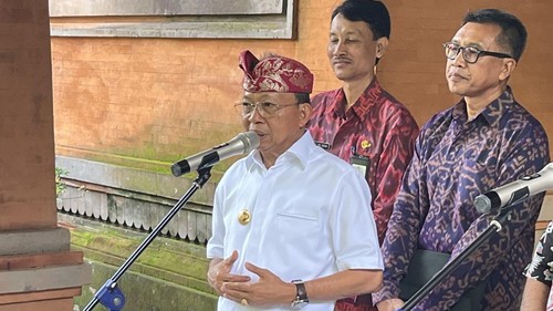 Gubernur Bali, Wayan Koster, di rumah jabatannya, Jayasabha, Denpasar, Jumat (13/6/2025). (Rizki Setyo/detikBali)