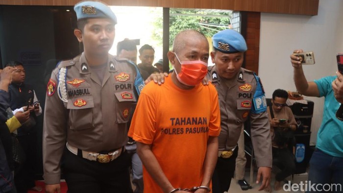 Kades Ambal Ambil Pasuruan yang ditetapkan jadi tersangka korupsi Dana Desa.
