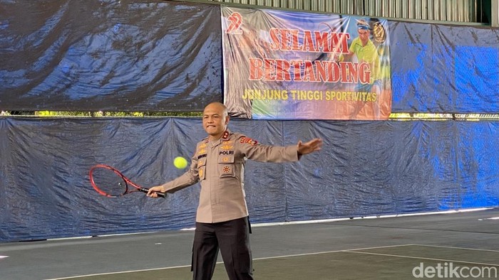 Kapolda Babel Irjen Hendro Pandowo membuka lomba tenis lapangan