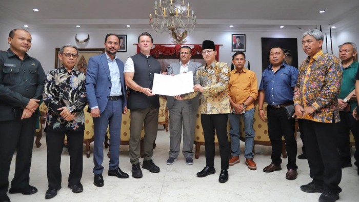 Kerja sama Pemkab Trenggalek dengan swasta ubah sampah jadi listrik 35 megawatt.