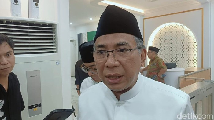 Ketum PBNU Gus Yahya geram dengan tingkah laku Israel yang menyerang Iran secara mendadak, saat ditemui di kantor PBNU, Jakarta, Jumat (13/6/2025).