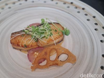 Sajian Ikan Cod Alaska hingga Mizu Mochi di Restoran Tertinggi Jakarta