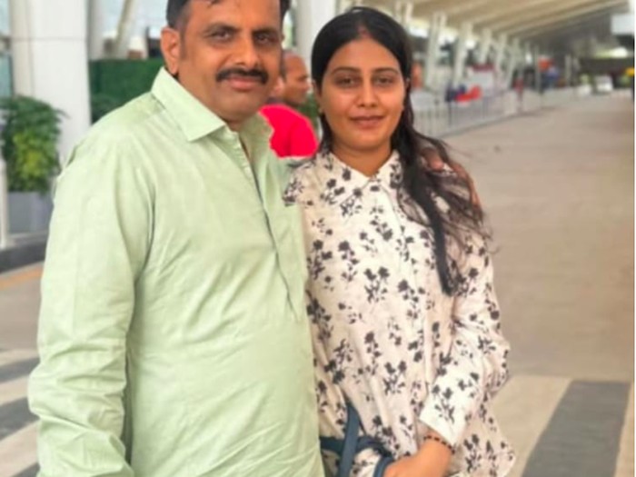 Khushboo Rajpurohit dan Orang Tua