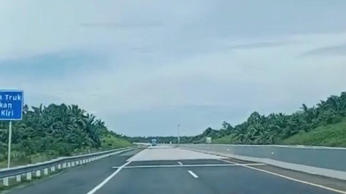 Kondisi titik jalan bergelombang di ruas tol Binjai-Brandan (Istimewa)