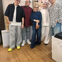 Pria yang akrab disapa King Nassar itu tak menampik hubungannya dengan Lala Nurlela kini semakin dekat dan serius. ”Ya mohon doanya ya, kalau jodoh kan nggak akan ke mana, kata Nassar saat ditemui detikHot di Studio Trans TV, Jalan Kapten P Tendean, Jakarta Selatan, belum lama ini. Foto: instagram Lala Nurlela.
