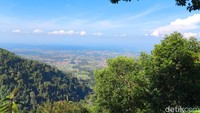 Pemandangan bangunan kota dari atas Lamping Kidang Kuningan